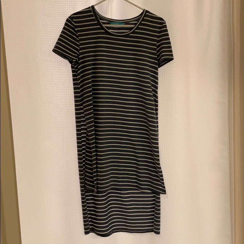 Saturdays by Kinnucans Size S.